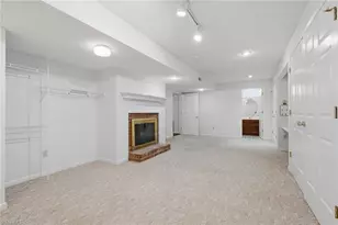 2025 Duckworth Ct, Winston-Salem, NC 27106 - Photo 39