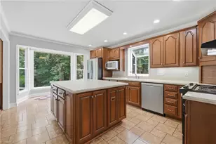 2025 Duckworth Ct, Winston-Salem, NC 27106 - Photo 5