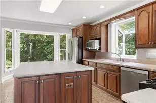 2025 Duckworth Ct, Winston-Salem, NC 27106 - Photo 7