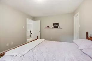 307 Overman St, Greensboro, NC 27410 - Photo 35