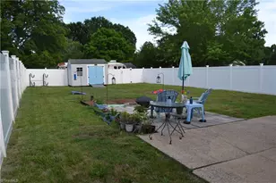 305 N 10th Ave, Mayodan, NC 27027 - Photo 3
