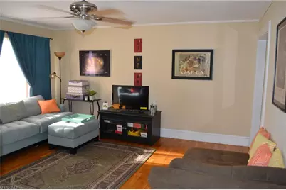 305 N 10th Avenue, Mayodan, NC 27027 - Photo 7