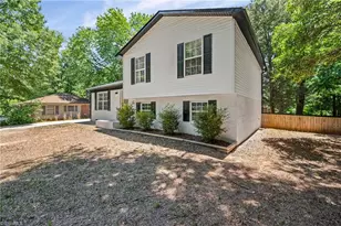 1111 5th Ave, Lexington, NC 27295 - Photo 1