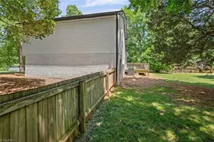 1111 5th Ave, Lexington, NC 27295 - Photo 9