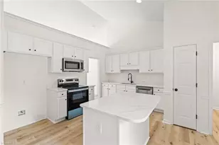 4408 Camden Ridge Dr, Greensboro, NC 27410 - Photo 11