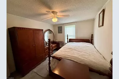 212 S 6th Avenue, Mayodan, NC 27027 - Photo 19