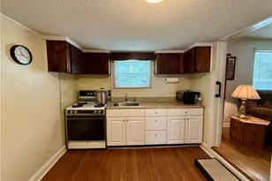 212 S 6th Ave, Mayodan, NC 27027 - Photo 11