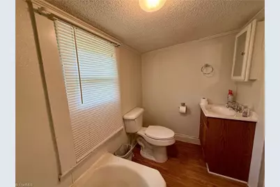 212 S 6th Avenue, Mayodan, NC 27027 - Photo 19