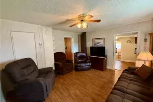 212 S 6th Ave, Mayodan, NC 27027 - Photo 9