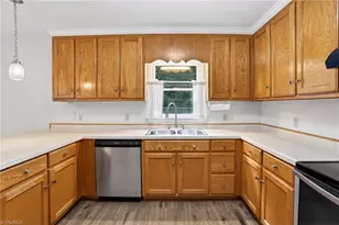 2387 Woodridge Dr, Asheboro, NC 27205 - Photo 11