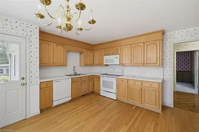 1104 Arbor Lane, Reidsville, NC 27320 - Photo 19
