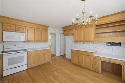 1104 Arbor Lane, Reidsville, NC 27320 - Photo 17