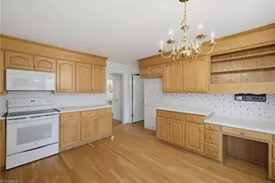 1104 Arbor Ln, Reidsville, NC 27320 - Photo 17