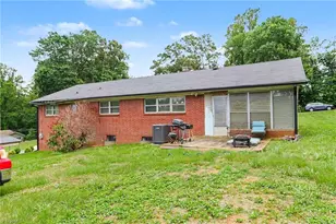 1263 Marlborough Ln, Winston-Salem, NC 27105 - Photo 25
