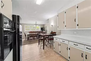 1263 Marlborough Ln, Winston-Salem, NC 27105 - Photo 13