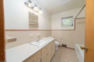 223 Hedgecock Rd, High Point, NC 27265 - Photo 15