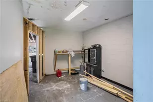 2029 E Market St, Greensboro, NC 27401 - Photo 13