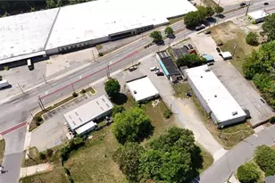 2029 E Market St, Greensboro, NC 27401 - Photo 23