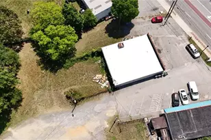 2029 E Market St, Greensboro, NC 27401 - Photo 25