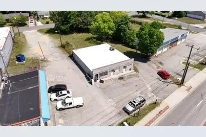 2029 E Market Street, Greensboro, NC 27401 - Photo 27