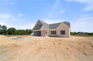 242 Avian Ln, Winston-Salem, NC 27127 - Photo 3