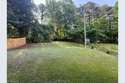 1012 Meadowbrook Boulevard, High Point, NC 27260 - Photo 9