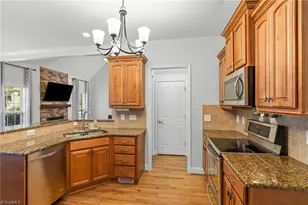 192 Loganberry Ct, Clemmons, NC 27012 - Photo 11
