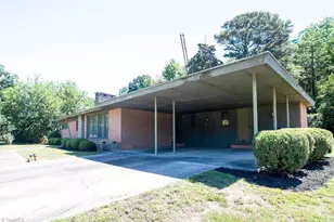 134 Maplewood Ave, Thomasville, NC 27360 - Photo 21