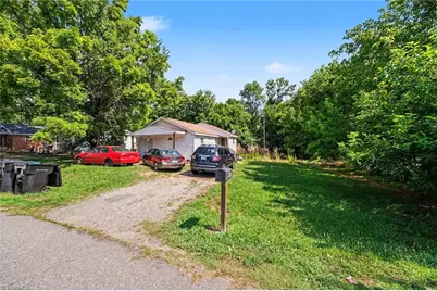 347 Foster Street, Burlington, NC 27217 - Photo 5