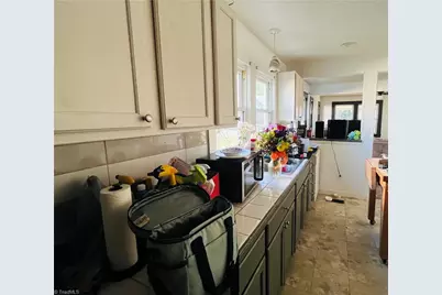 608 Unity Street, Thomasville, NC 27360 - Photo 5