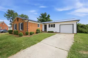 1031 Shea Ct, Winston-Salem, NC 27107 - Photo 5