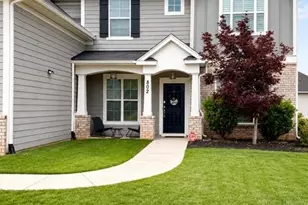 802 Sugarberry Ln, Greensboro, NC 27455 - Photo 3