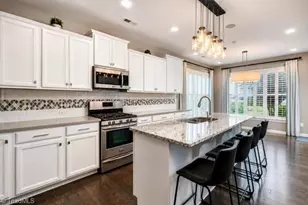 802 Sugarberry Ln, Greensboro, NC 27455 - Photo 11
