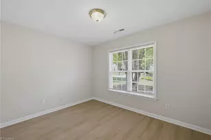 3925 Hickswood Forest Ct, High Point, NC 27265 - Photo 19