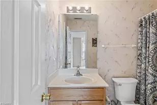 4902 Heritage Woods Ct, Greensboro, NC 27407 - Photo 17