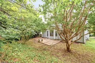 4902 Heritage Woods Ct, Greensboro, NC 27407 - Photo 23
