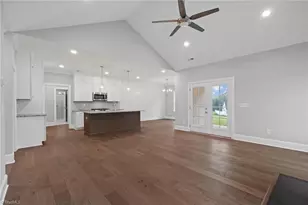 212 Avian Ln, Winston-Salem, NC 27127 - Photo 5