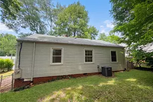 2403 Rowe St, Greensboro, NC 27407 - Photo 5