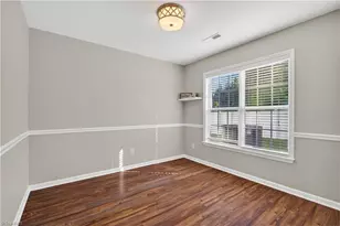 6051 Birkdale Dr, High Point, NC 27265 - Photo 11