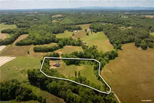 186 Pipers Crk Trl, Ararat, NC 27007 - Photo 43