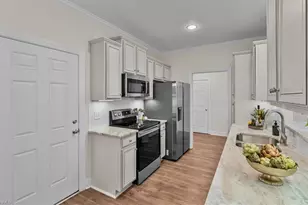 1055 St Michaels Ln, High Point, NC 27265 - Photo 7