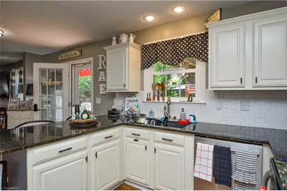 2186 Benwicke Drive, Pfafftown, NC 27040 - Photo 5