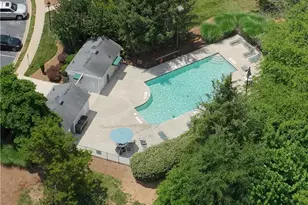 3718 Winborne Ln, Greensboro, NC 27410 - Photo 7