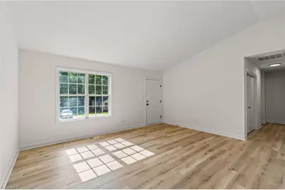 1210 Pearson Street, Greensboro, NC 27406 - Photo 9