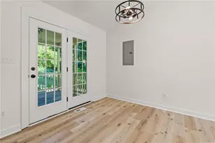 1210 Pearson St, Greensboro, NC 27406 - Photo 15