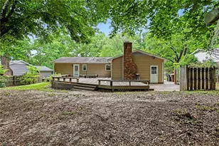 5104 Amberhill Dr, Greensboro, NC 27455 - Photo 17