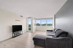 1101 N Elm St, Greensboro, NC 27401 - Photo 21