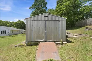 521 Graham Dr, Graham, NC 27253 - Photo 31