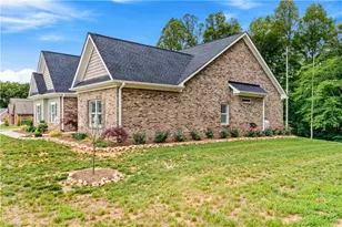 1070 Nauvoo Ridge Dr, Tobaccoville, NC 27050 - Photo 37