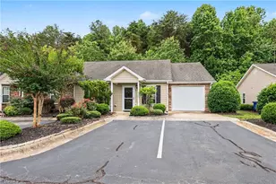 2957 Hyde Pl Cir, Winston-Salem, NC 27103 - Photo 5